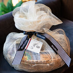 Load image into Gallery viewer, Santa Snacking Basket
