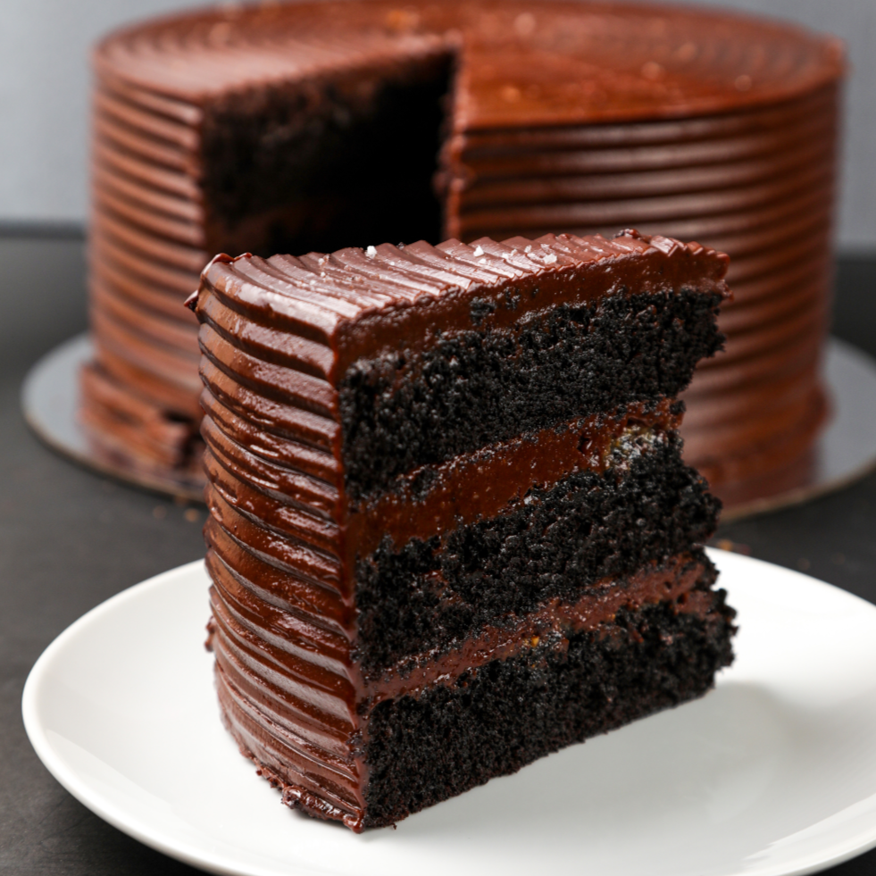 Salted Caramel Chocolate Cake – Sugarbee